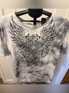 Affliction Women's Gray & Black Tie-Dye Winged Cross Graphic Tee
